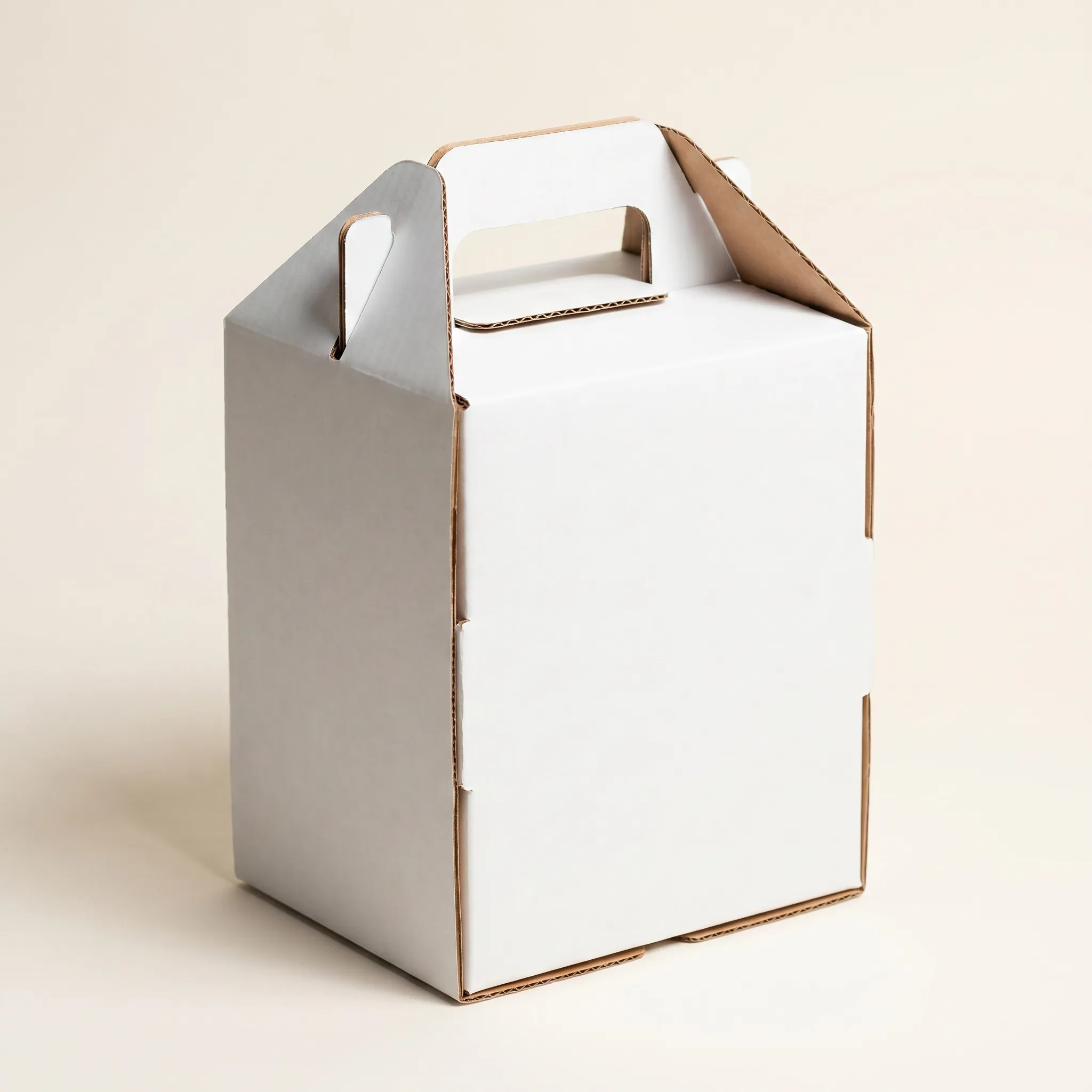 Caixa de bolo com alça, papelão branco, fabricação Empelbra